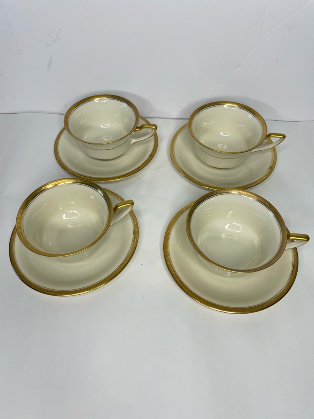 Set Of 4 Rosenthal Tea Cup & Saucer Ivory & Gold Trim Corona China 8 Pieces